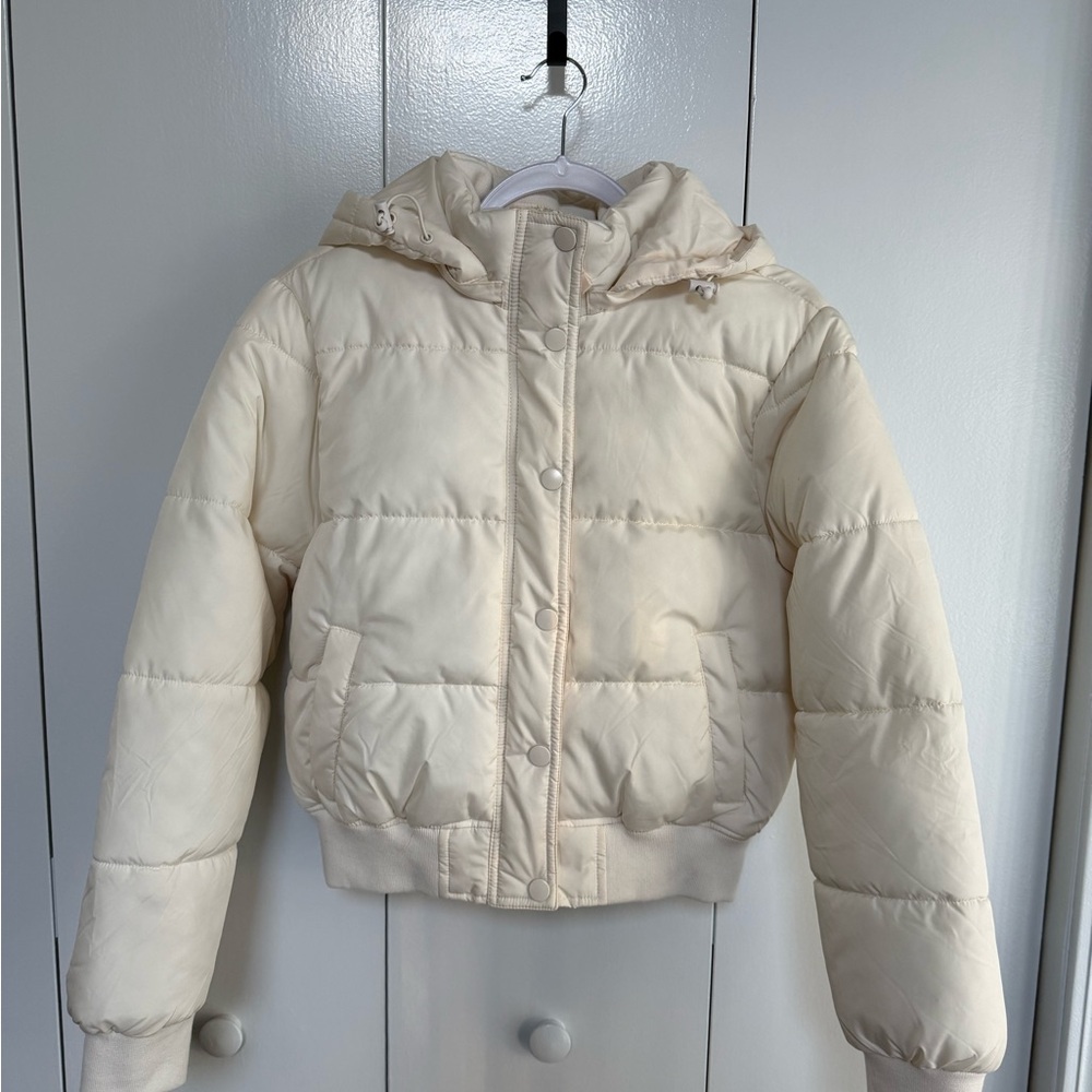 Aeropostale Women or Teen Ivory Puffer Bomber Jacket